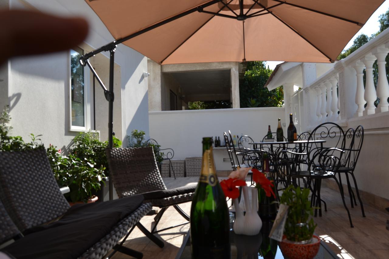 Bed And Breakfast Sun Wine Taranto Bagian luar foto