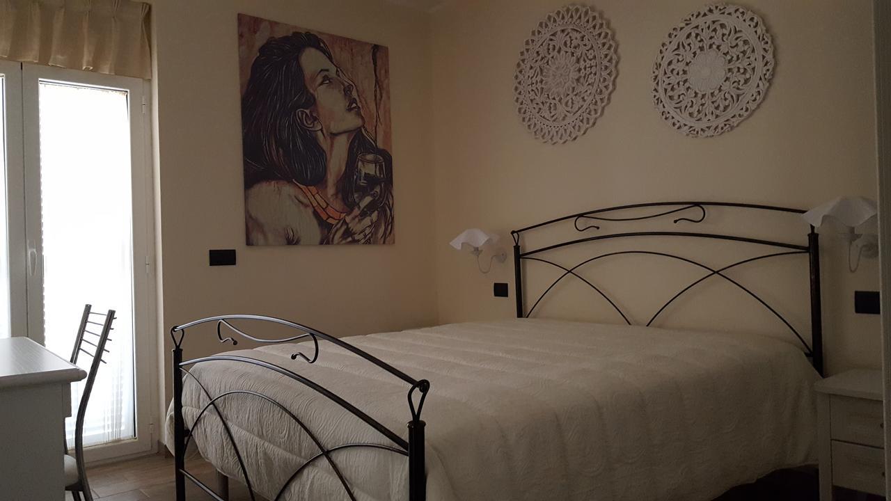 Bed And Breakfast Sun Wine Taranto Bagian luar foto