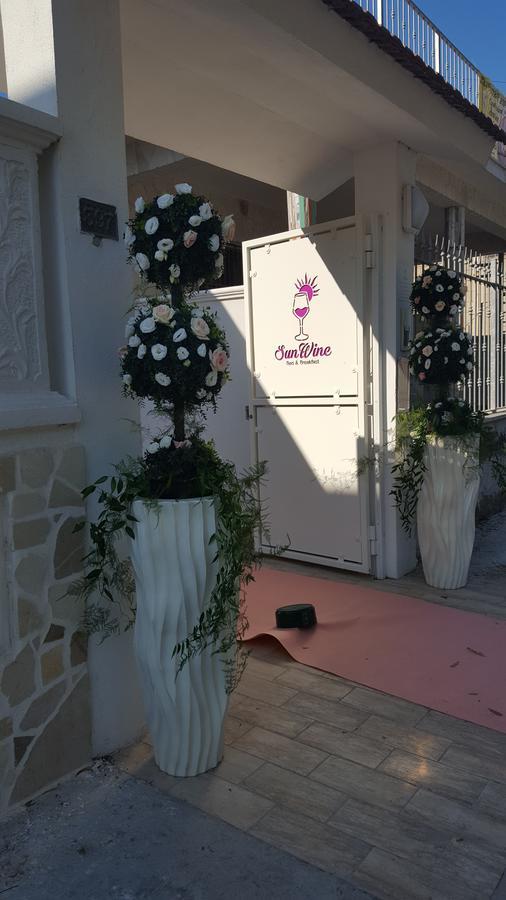 Bed And Breakfast Sun Wine Taranto Bagian luar foto