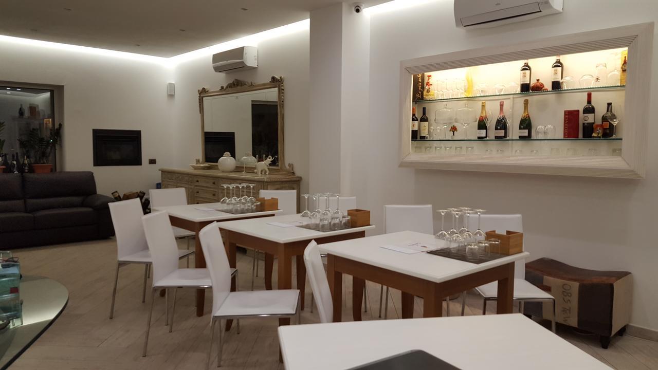 Bed And Breakfast Sun Wine Taranto Bagian luar foto